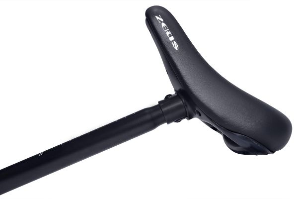 Седло ZEUS Z-3050 JUNIOR 190x120mm,изогнутое,с подседельным штырем 25,4х250,черное,245р                                                                                                                                                                   